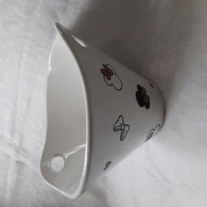 Disney Minnie Mouse ramen noodle bowl